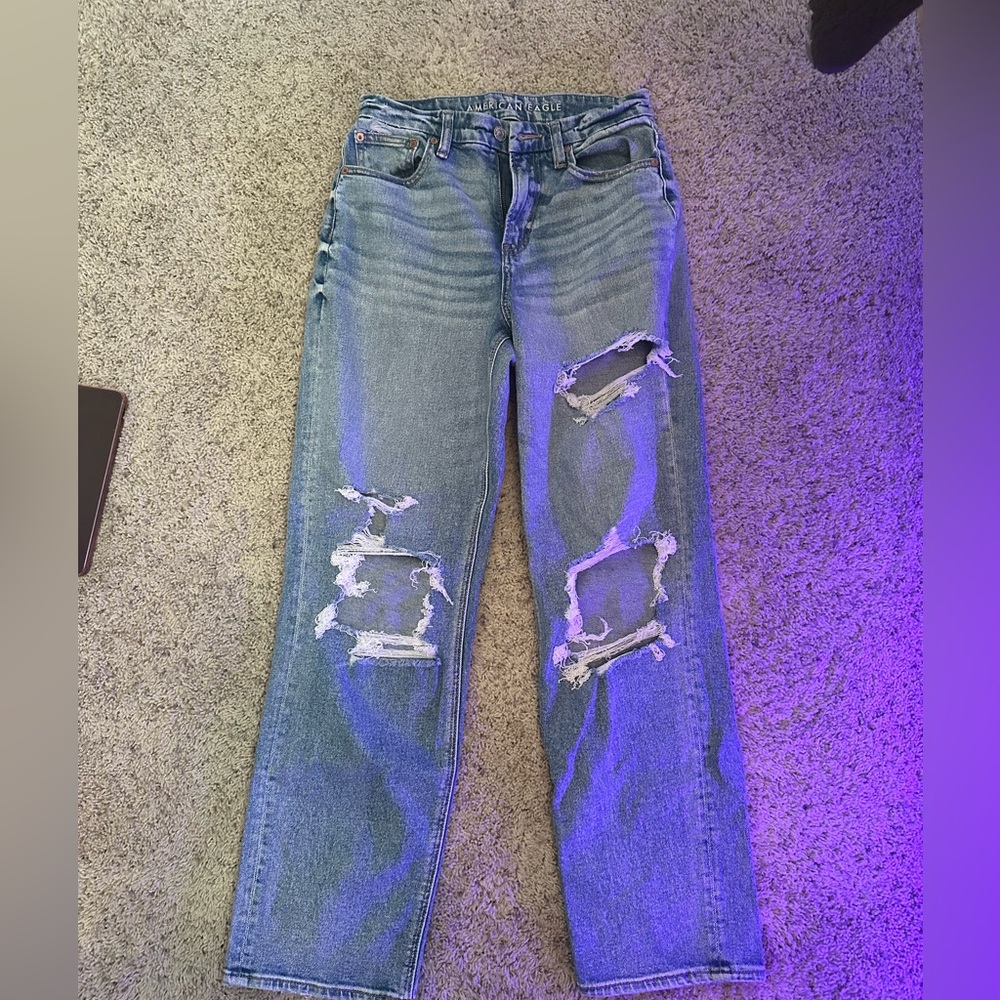 american eagle mom jeans